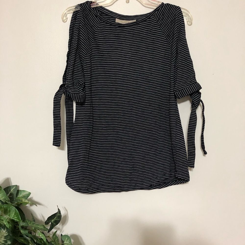 Loft Dot Striped Split tie cuff Sleeve Tee, NWT